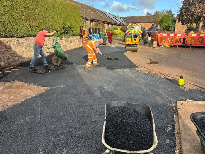 24593 Beren Coombe - Free Upgrade Scheme - Tarmac Drive